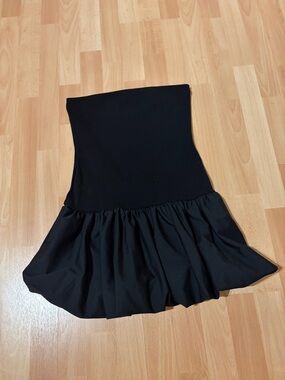 Good Luck Gem Black Strapless Ruffle Hem Skater Dress